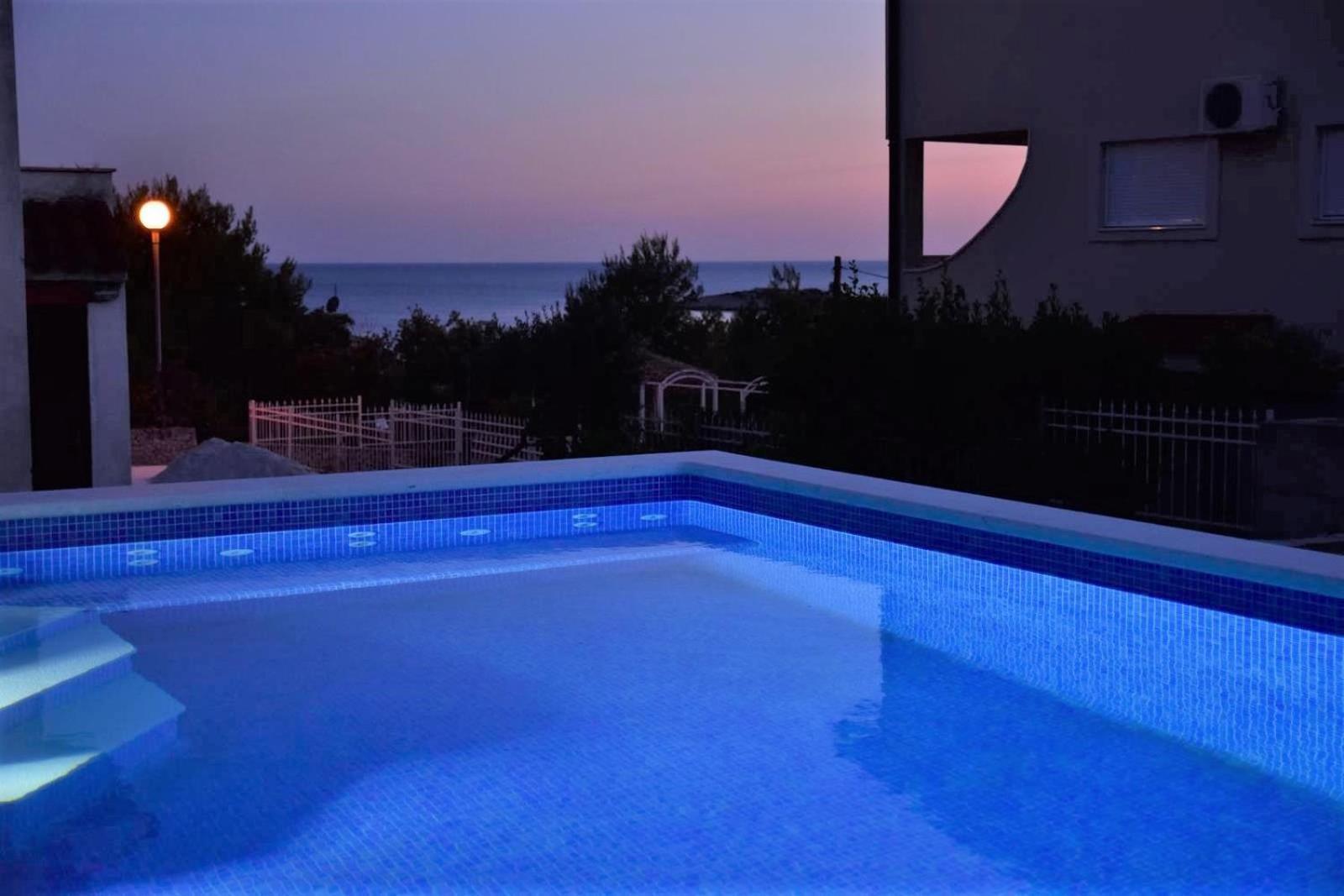 Villa Luger Eg Ražanj Buitenkant foto