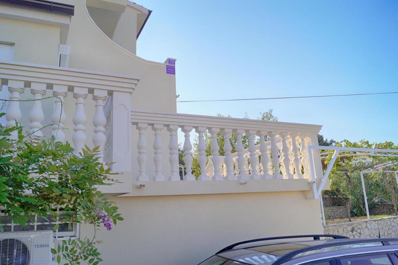 Villa Luger Eg Ražanj Buitenkant foto